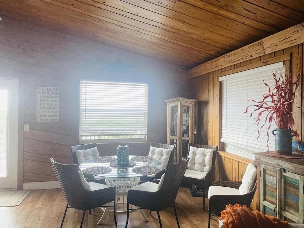 Comfy Beach House On Vero Beach Exterior photo